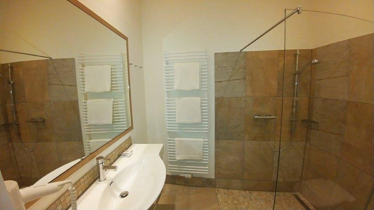 Weinhotel Rieder Poysdorf Eksteriør billede